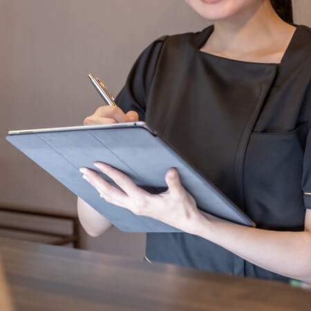 セラピストが到着